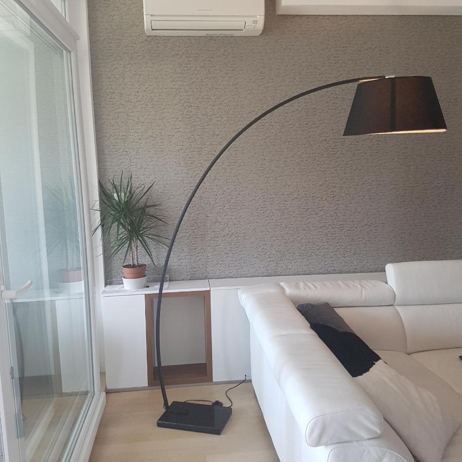 Adela Apartments 3 Morska Vila Split Bagian luar foto