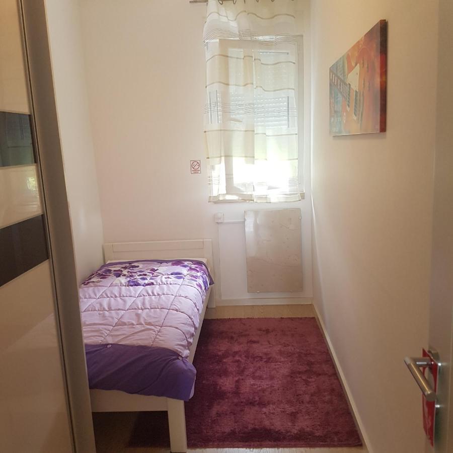 Adela Apartments 3 Morska Vila Split Bagian luar foto